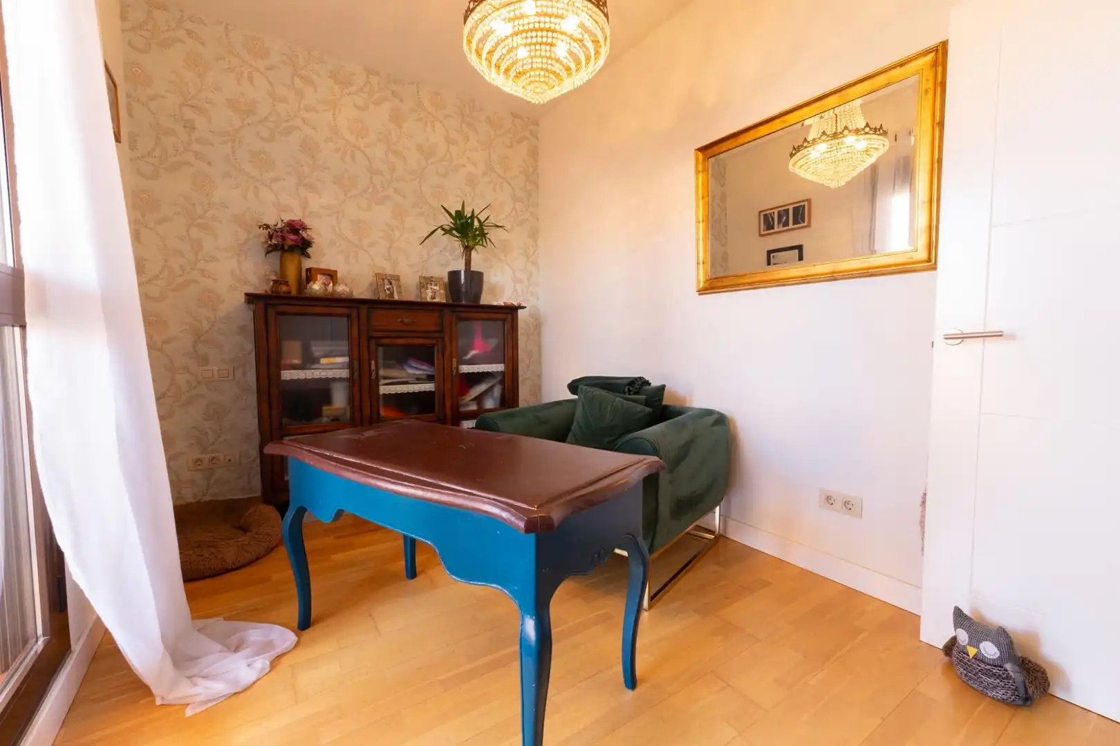 Sala d'estar de Casa adosada en venda en Benalmádena amb Aire condicionat, Jardí privat i Terrassa