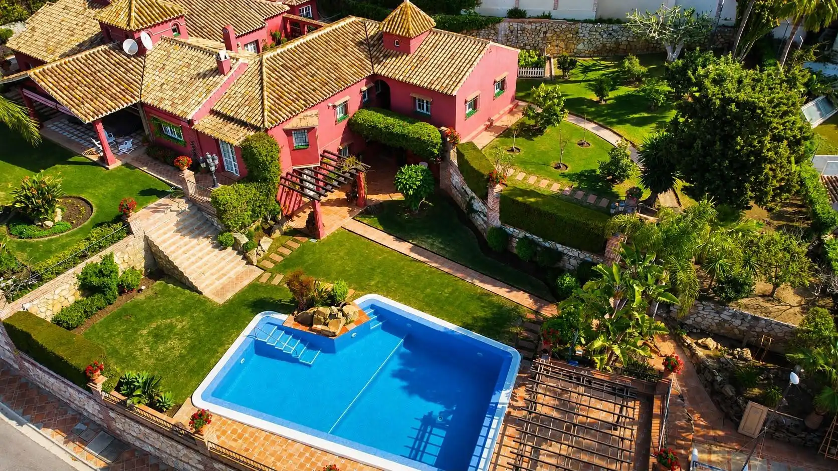 Jardí de Casa o xalet en venda en Benalmádena amb Aire condicionat, Calefacció i Jardí privat