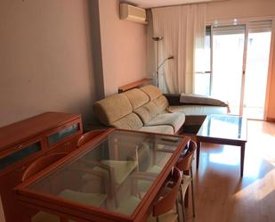 Living room of Flat for sale in Vilafranca del Penedès  with Air Conditioner, Heating and Parquet flooring