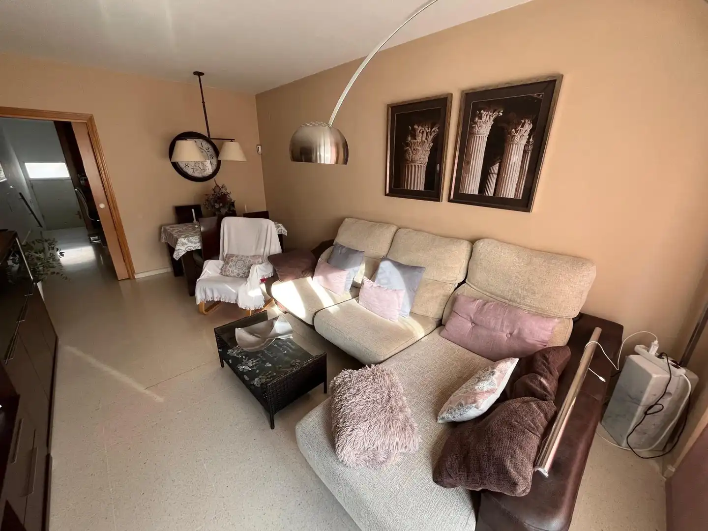 Sala de estar de Casa adosada en venta en Montilla con Aire acondicionado, Terraza y Amueblado