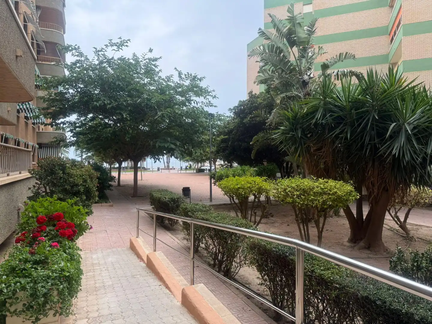 Vista exterior de Piso en venta en Águilas con Amueblado y Balcón