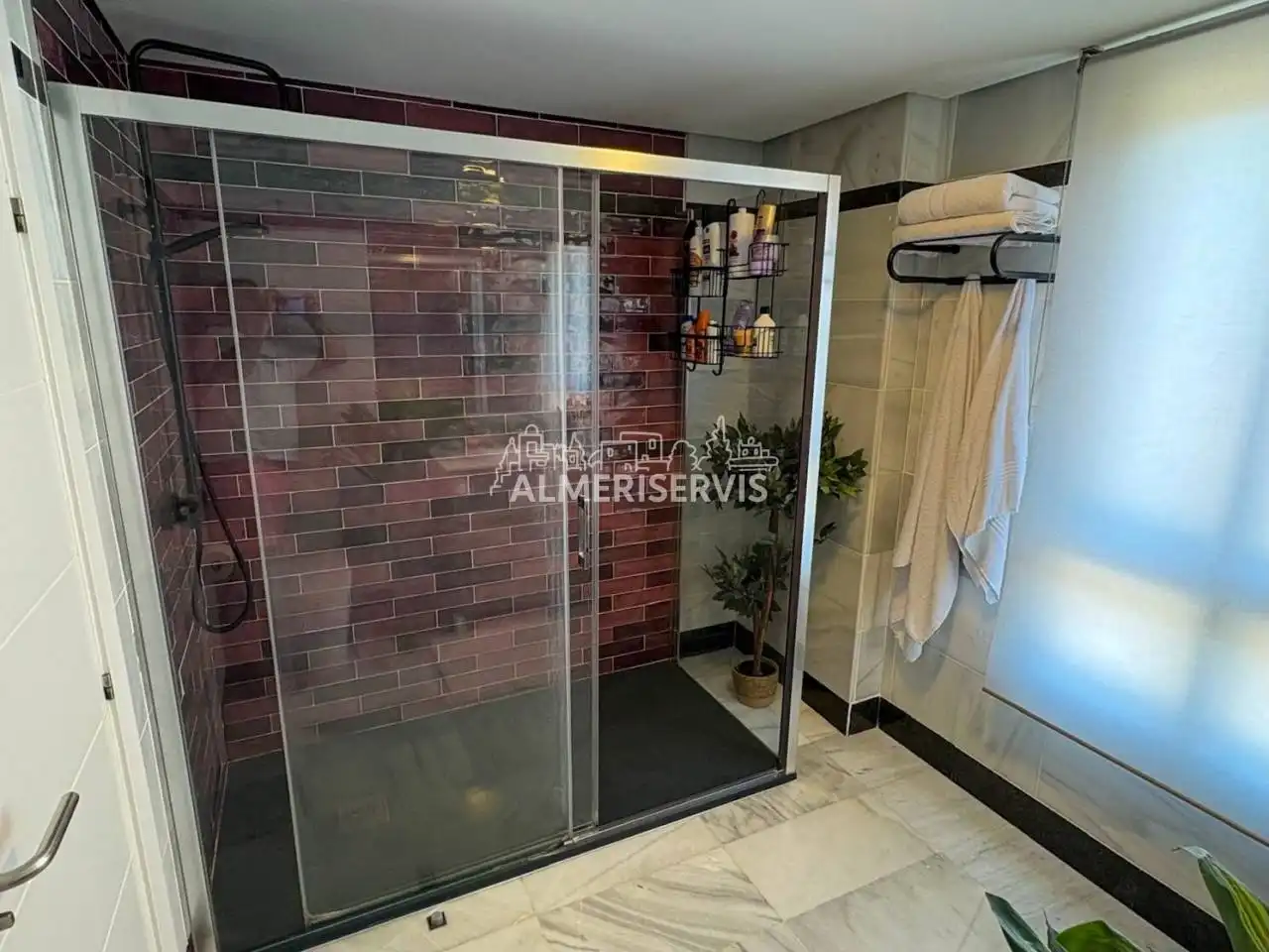 Badezimmer von Maisonette zum Verkauf in El Ejido mit Klimaanlage, Balkon und Gemeinschaftspool
