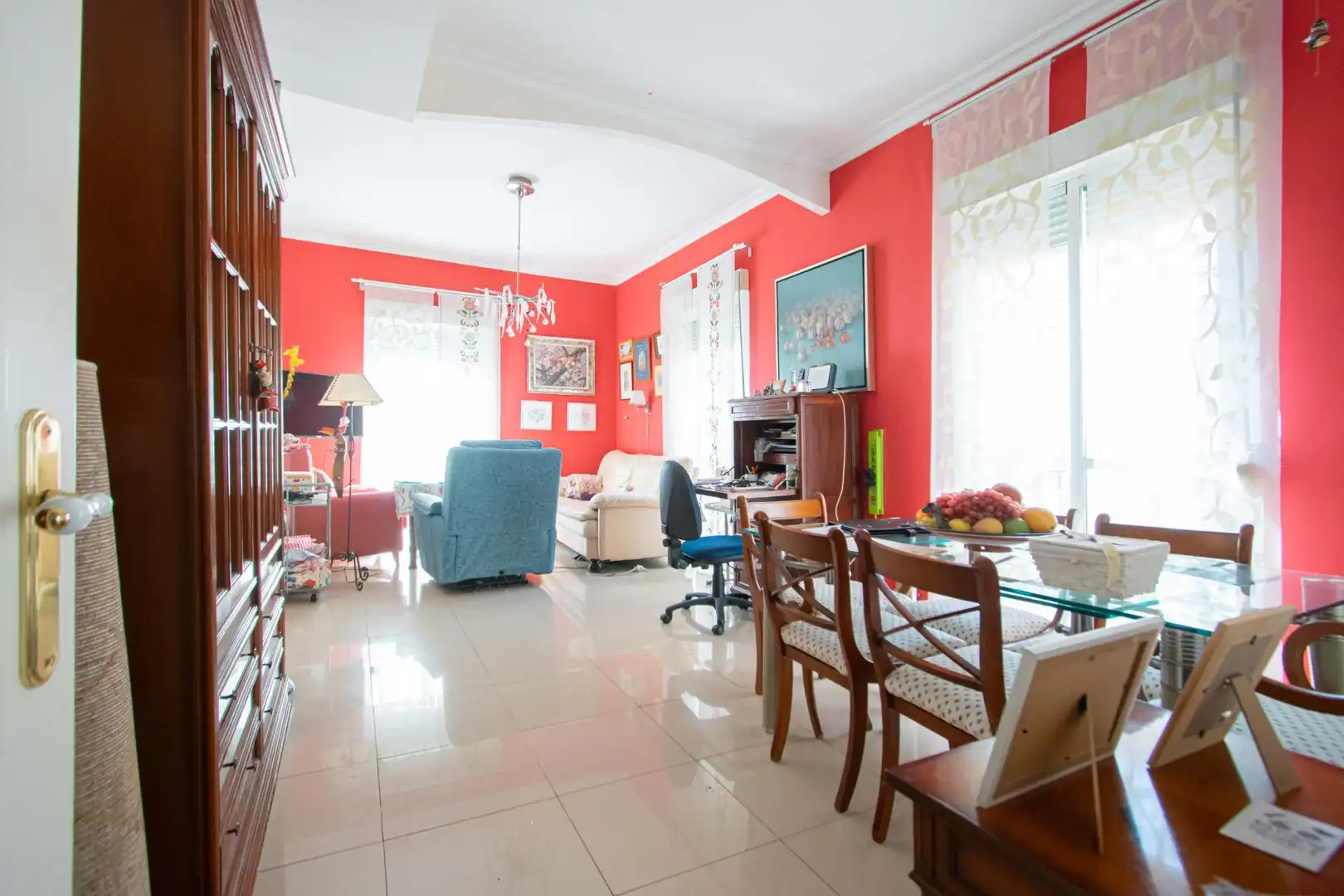 Sala d'estar de Casa o xalet en venda en Sevilla amb Aire condicionat i Terrassa