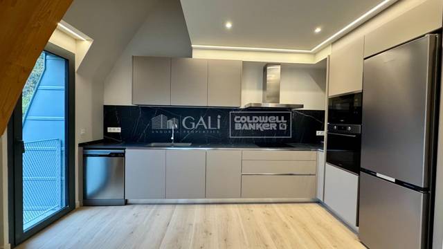 Ático en Alquiler en Calle Escoles en Santa Coloma