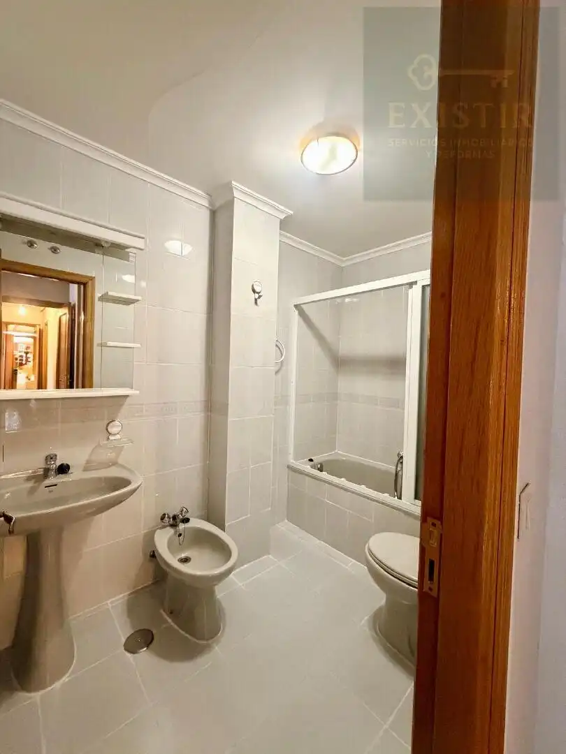 Piso en venta en Ave María