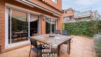 Garden of Single-family semi-detached for sale in Sant Cugat del Vallès  with Air Conditioner, Heating and Terrace