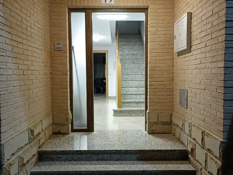 Wohnung zur Miete in Lécera mit Privatgarten, Terrasse und Abstellraum