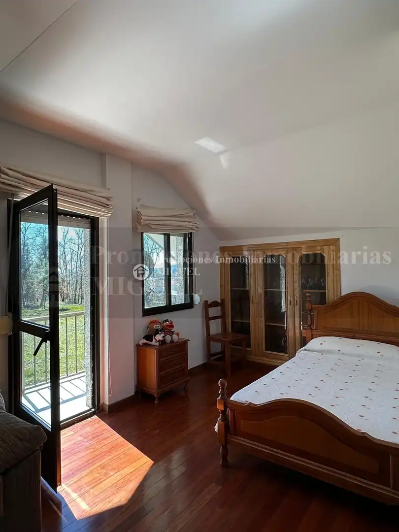 Dormitori de Casa o xalet en venda en Verín