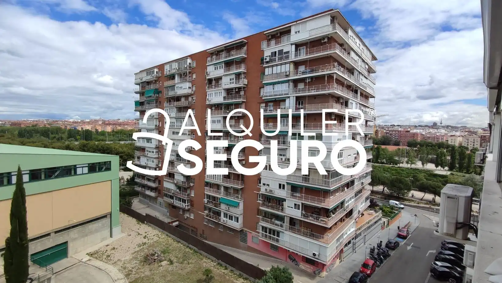 Vista exterior de Piso de alquiler en Madrid con Calefacción, Terraza y Amueblado