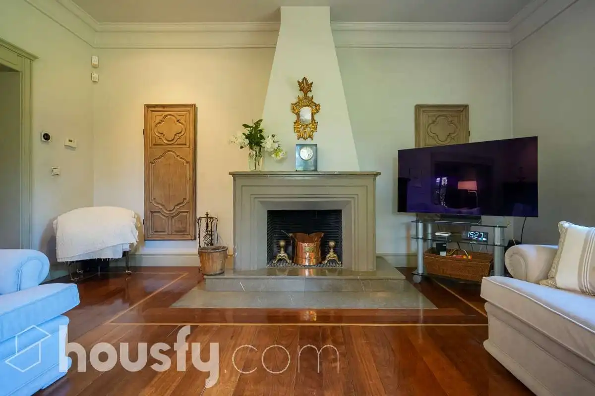 Living room of Houses for sale in Pozuelo de Alarcón  with Air Conditioner, Heating and Private garden