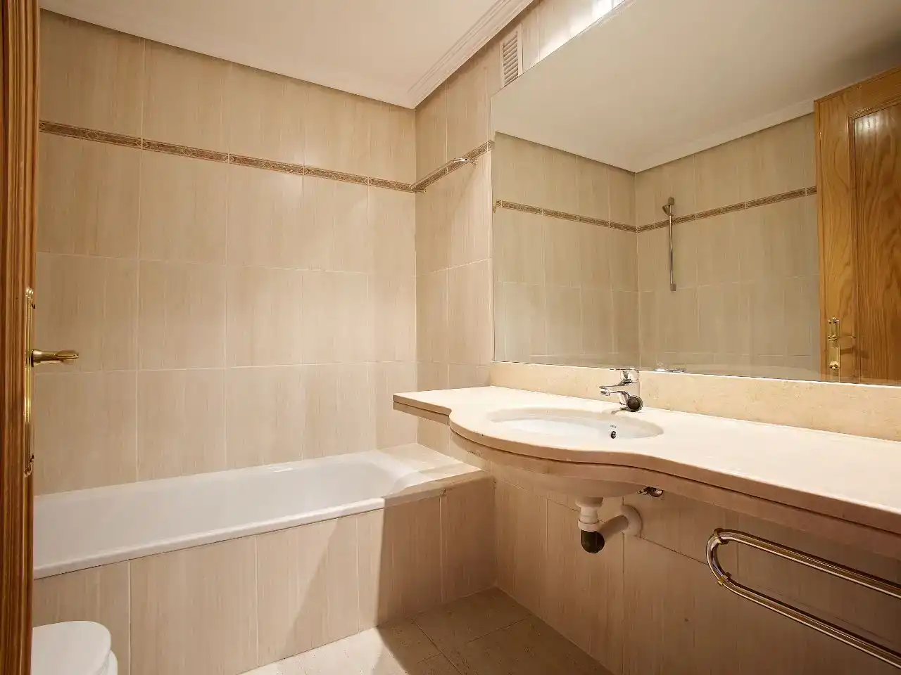 Badezimmer von Wohnung zur Miete in Valladolid Capital
