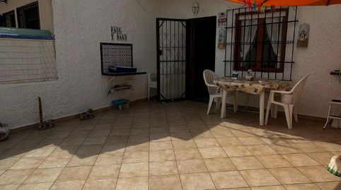 Foto 2 de Casa adosada en venda a Zona Carrefour - Urbanizaciones, Torrevieja