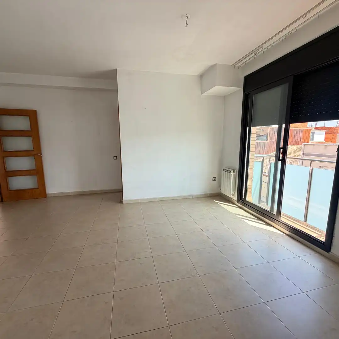 Dúplex amb terrassa en venda a Carrer de la Pineda, imagen 4