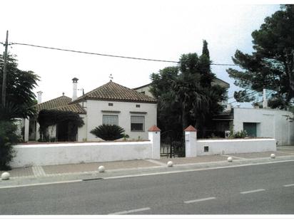 Vista exterior de Casa o xalet en venda en Santa Bàrbara amb Aire condicionat