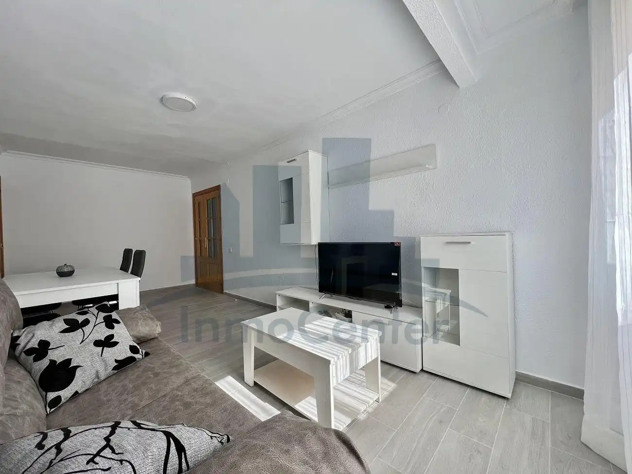 Living room of Flat for rent in Badajoz  with Furnished
