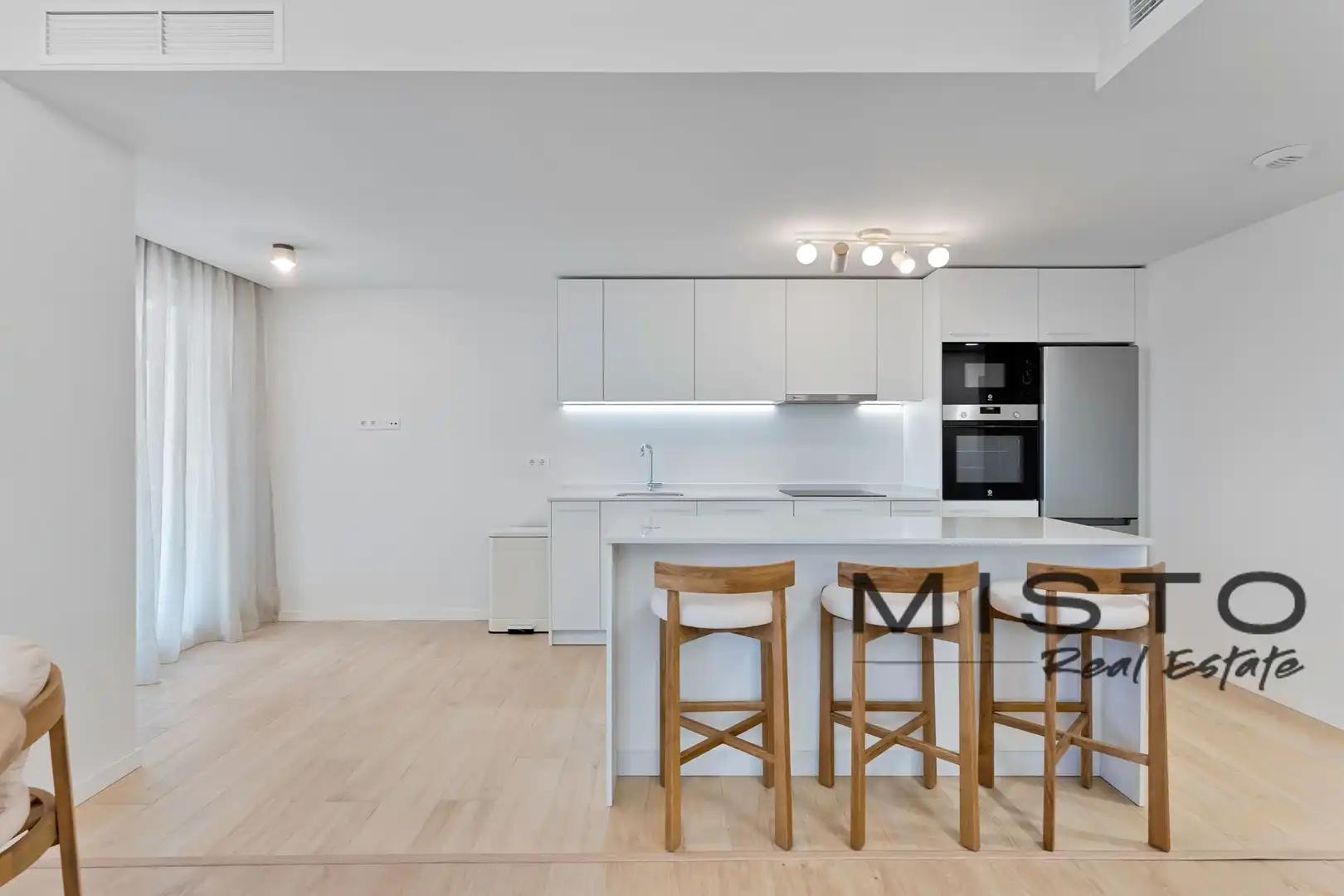 Kitchen of Flat for rent in Nueva Andalucía