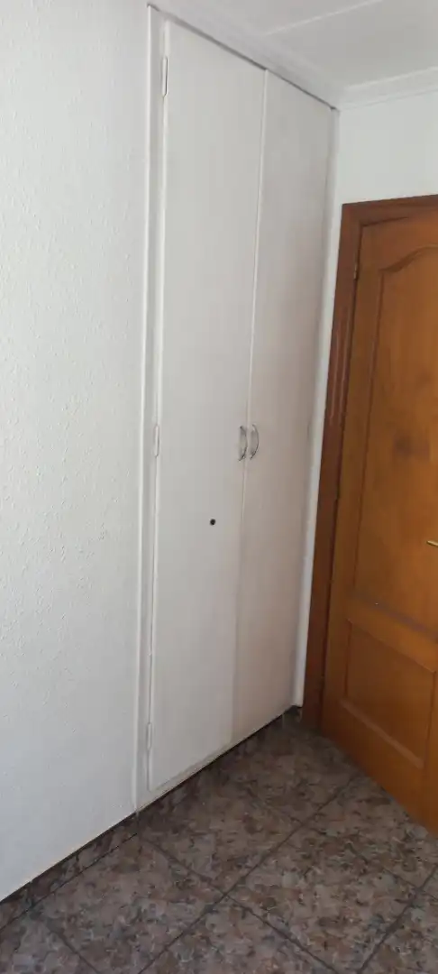 Dormitori de Pis en venda en Terrassa amb Calefacció, Forn i Alarma