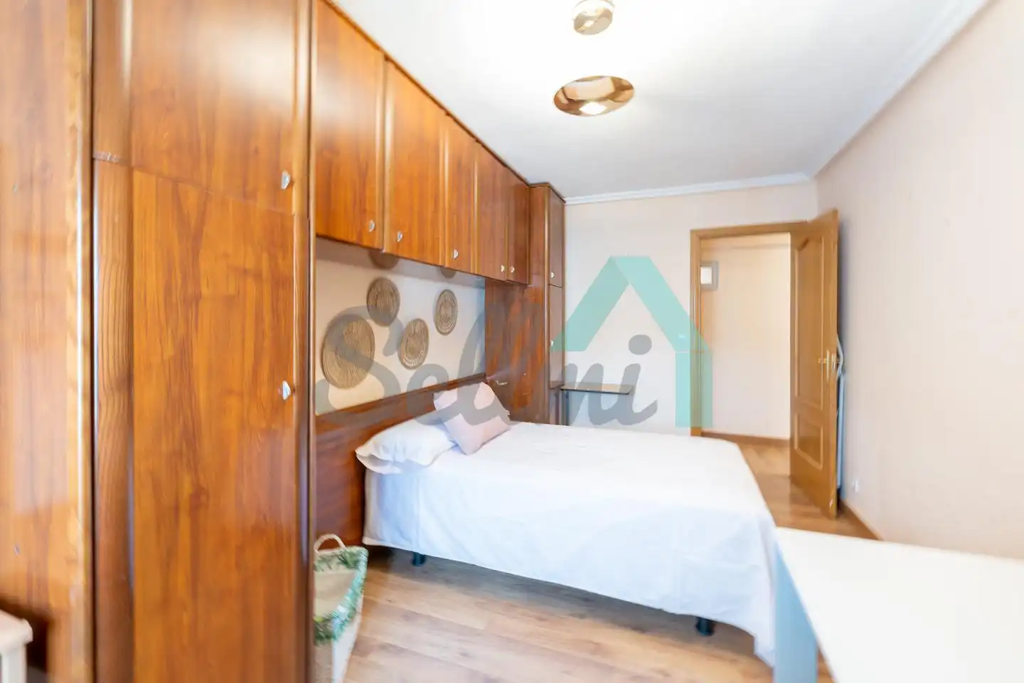 Bedroom of Flat for rent in Avilés  with Heating, Furnished and Internet