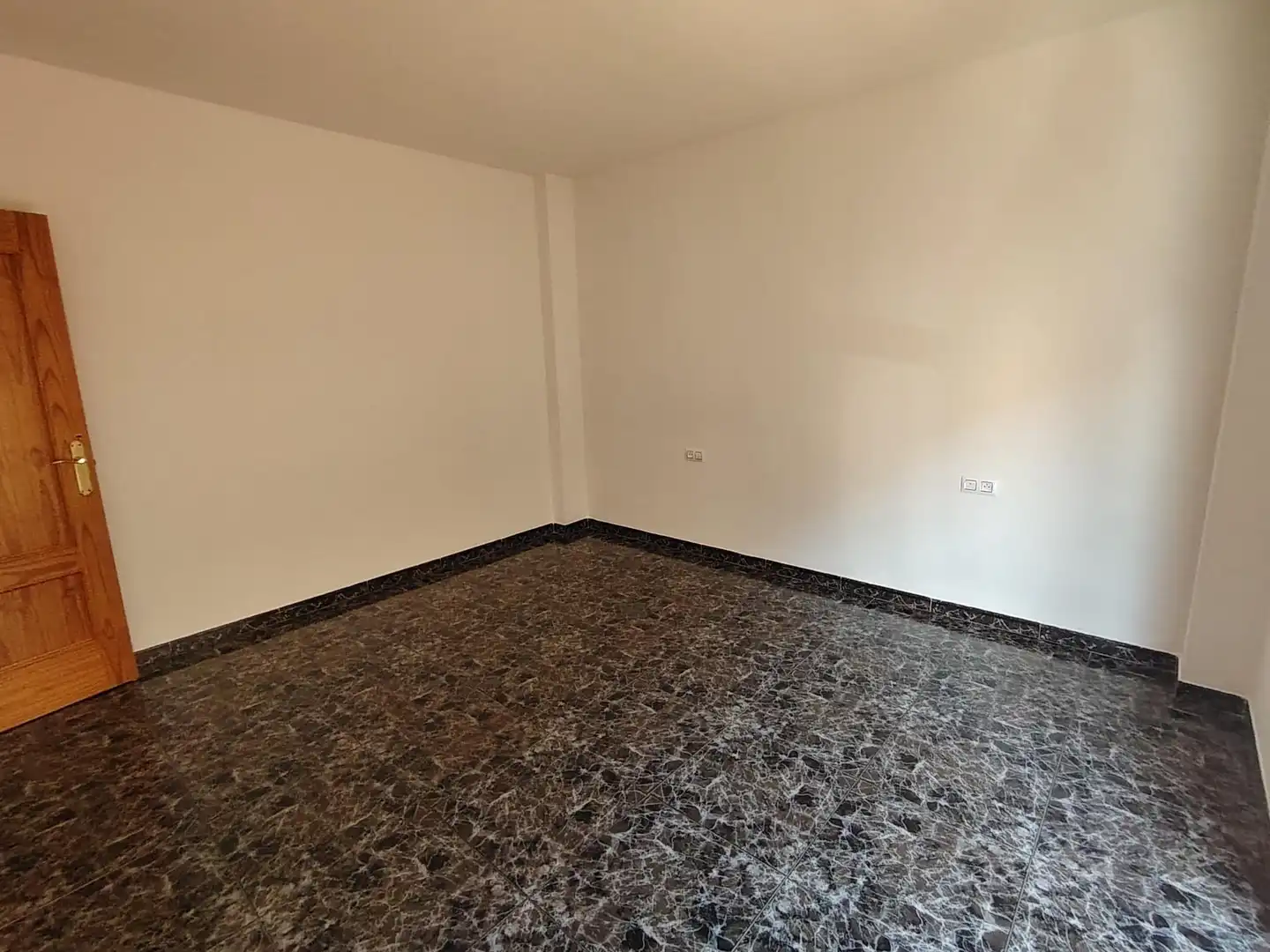 Piso de alquiler en Armilla con Balcón