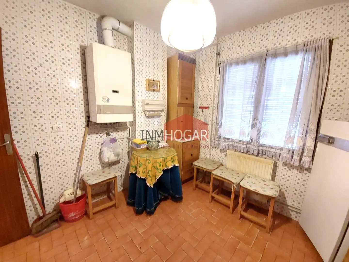 Piso en venta en Arévalo con Calefacción, Parquet y Amueblado
