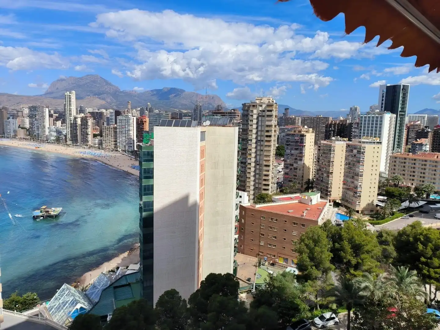 Vista exterior de Pis en venda en Benidorm amb Aire condicionat i Piscina comunitària