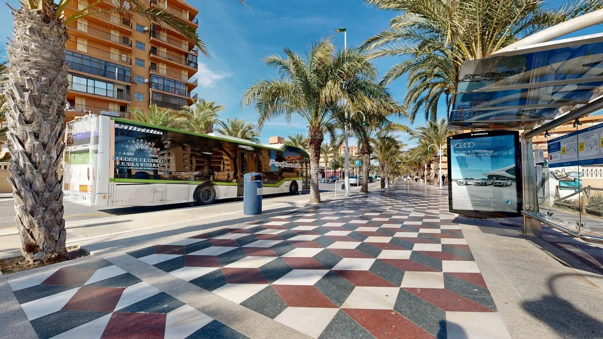 Wohnungen zur Miete in Avenida Costa Blanca, 35, Los Arenales del Sol