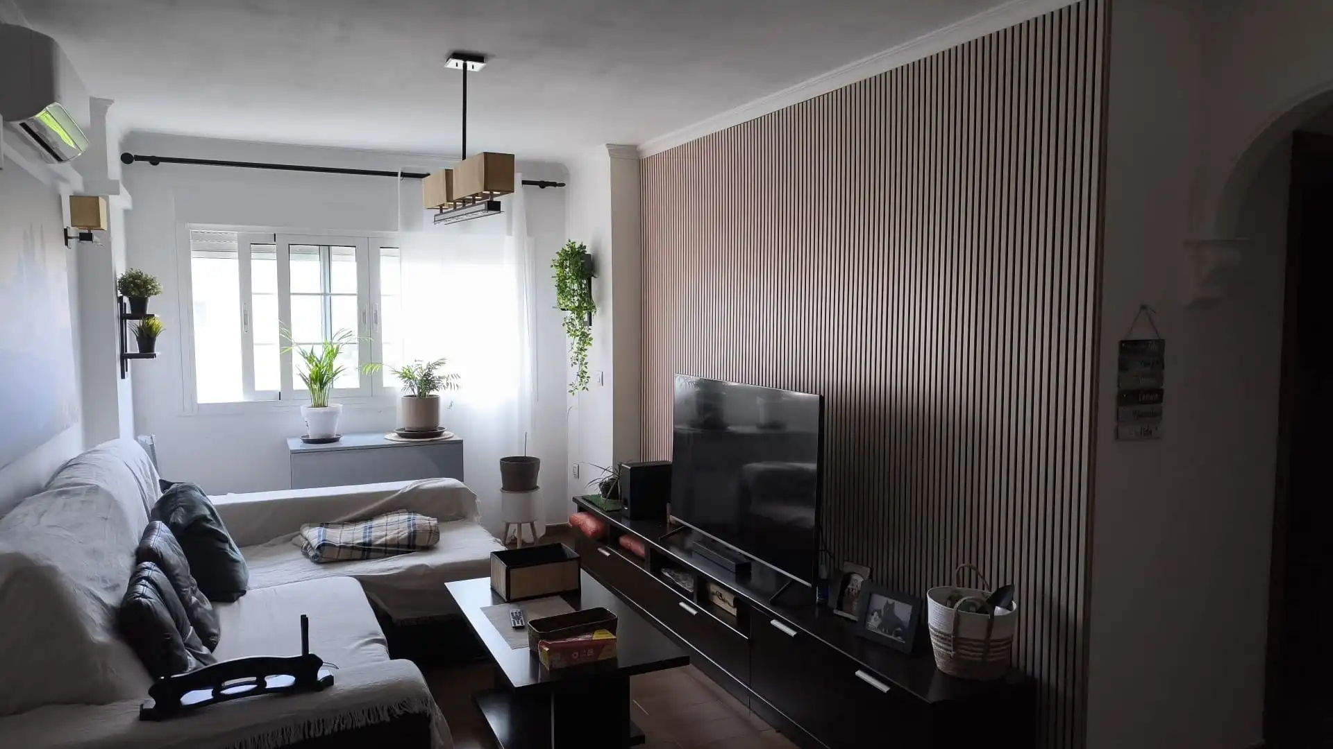 Wohnzimmer von Wohnung zur Miete in La Línea de la Concepción mit Terrasse, Möbliert und Ofen
