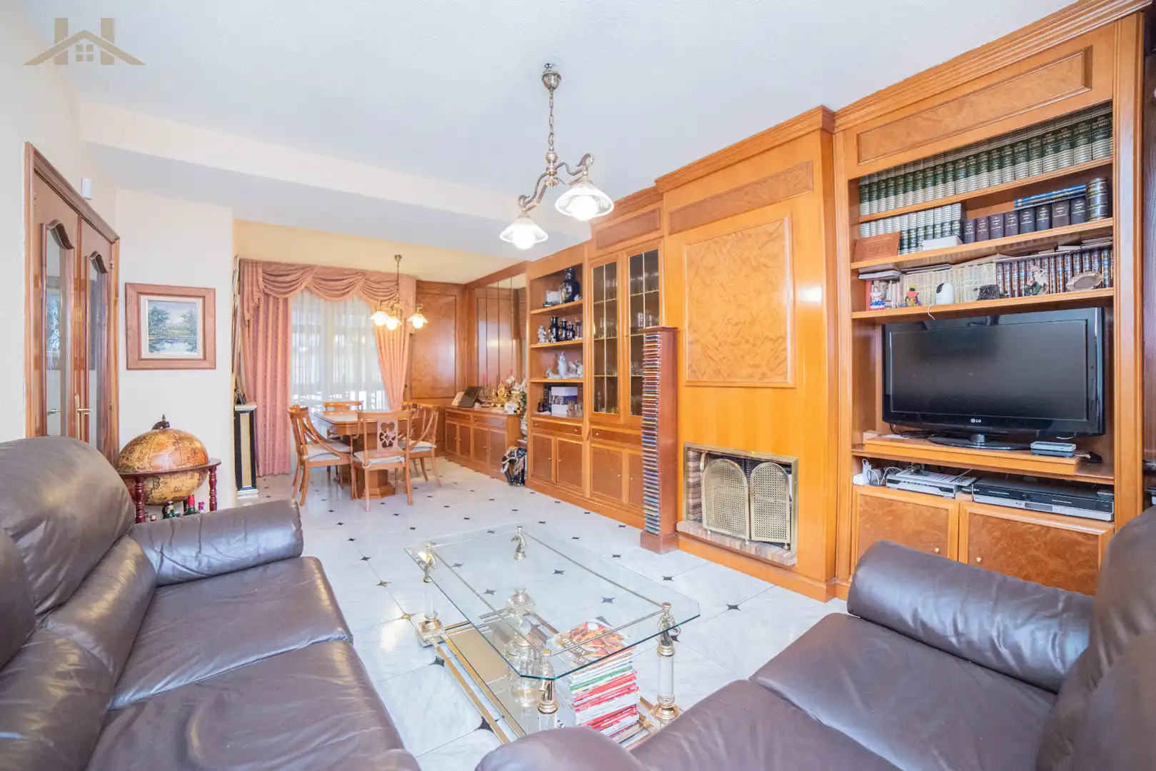 Sala de estar de Casa adosada en venta en Villaviciosa de Odón con Aire acondicionado, Calefacción y Jardín privado