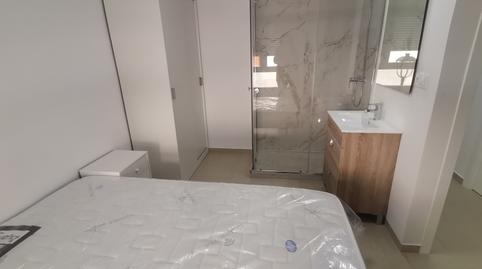 Photo 2 of Flat to share in Calle Pintor Martínez de la Vega, 36, Centro, Almería