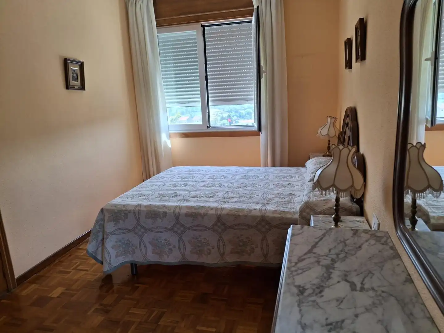 Bedroom of Houses for sale in Ourense Capital   with Air Conditioner, Heating and Private garden