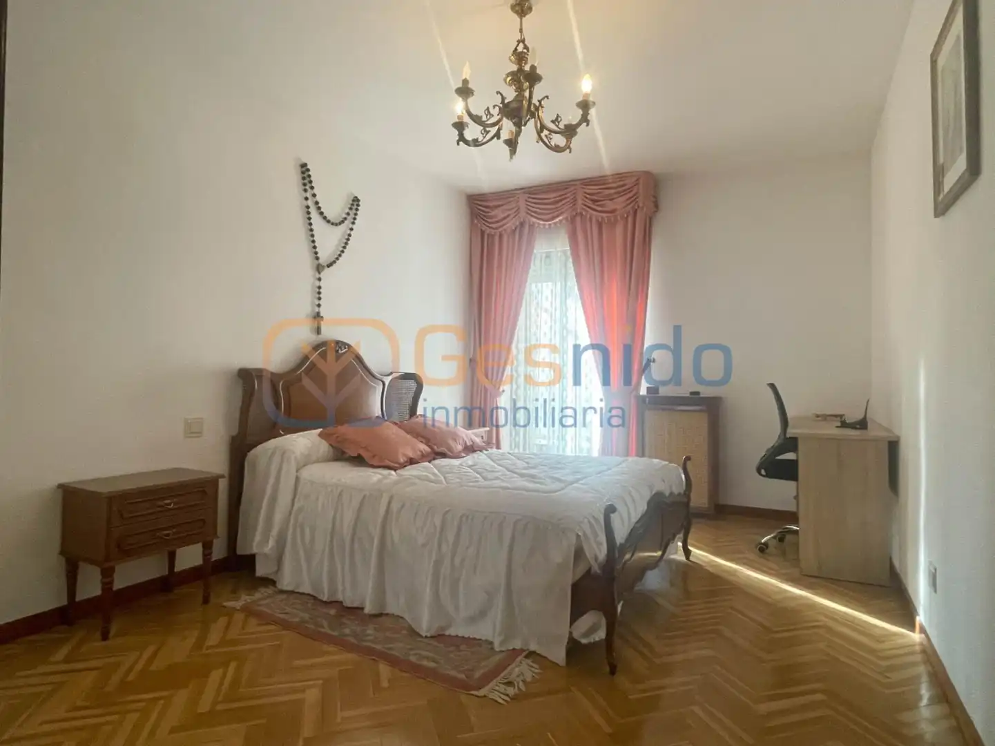 Habitación de Piso de alquiler en Segovia con Calefacción, Parquet y Terraza