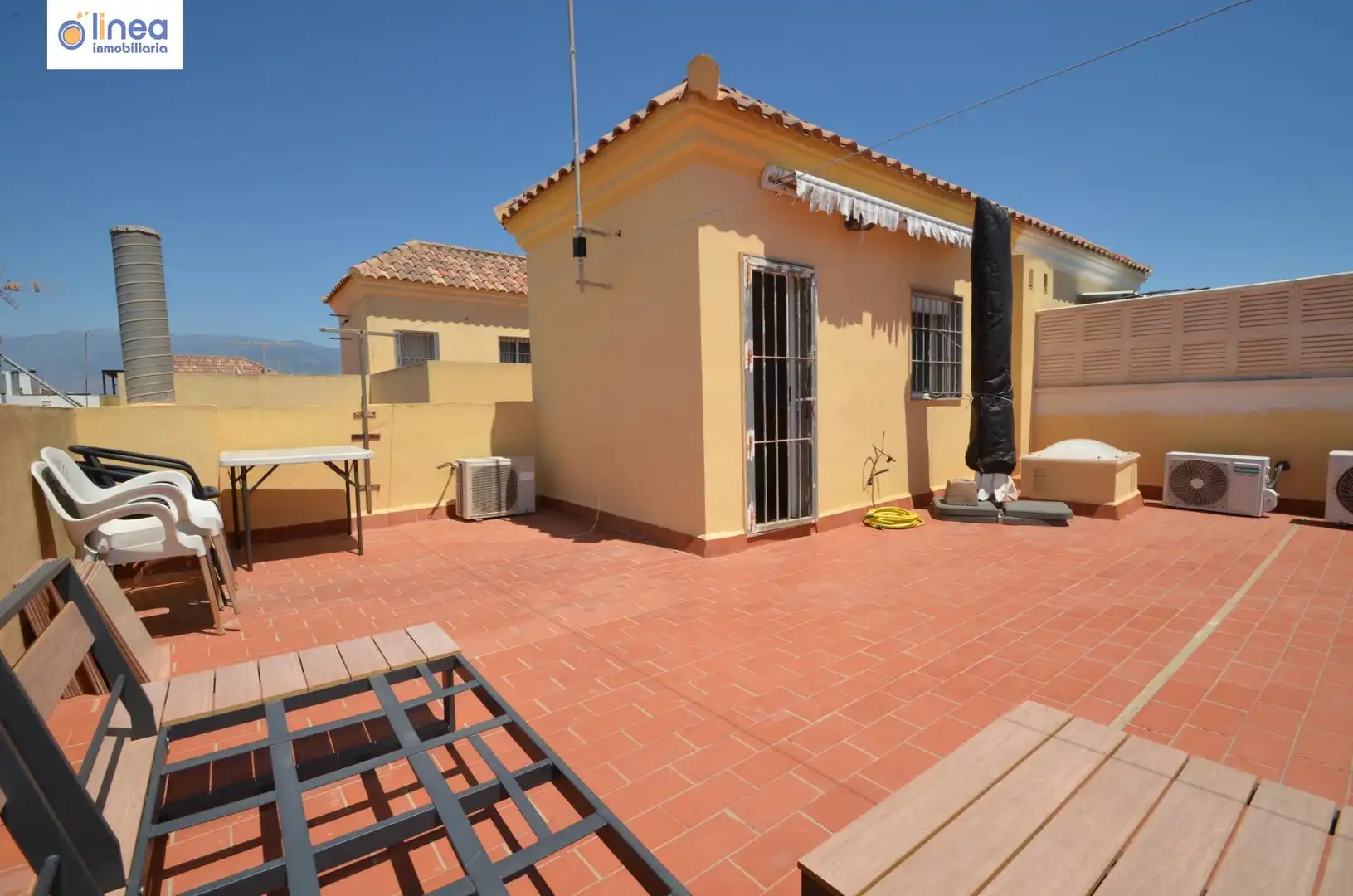 Casa adosada en venta en Calle ANGEL CARA, La Mojonera