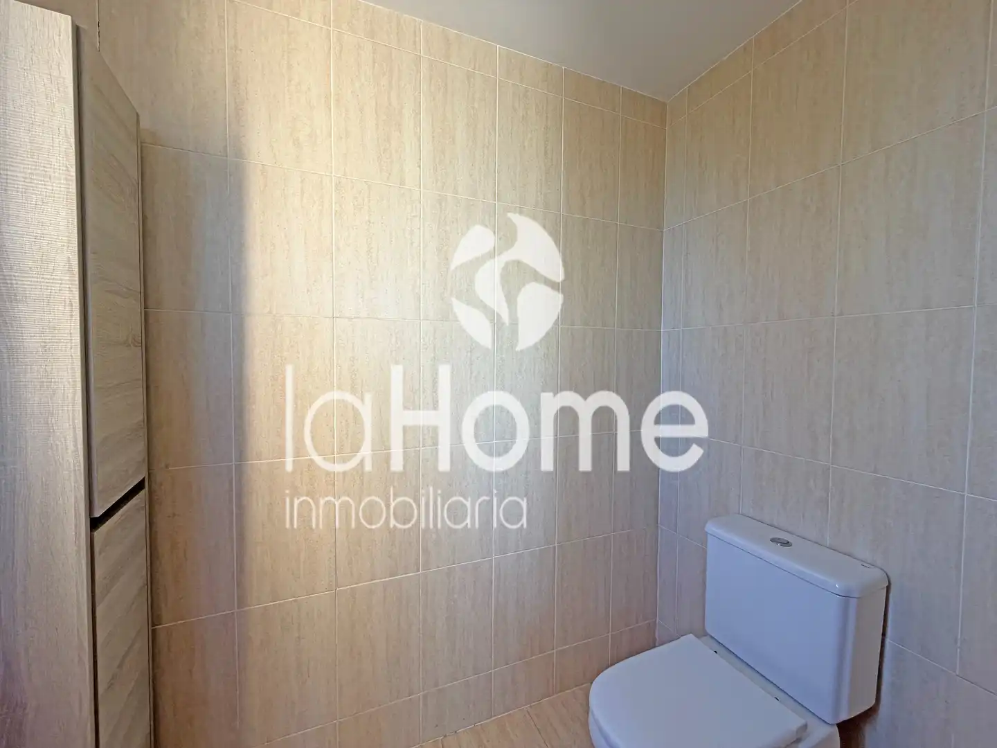 Badezimmer von Haus oder Chalet zum Verkauf in Paterna mit Klimaanlage, Heizung und Privatgarten