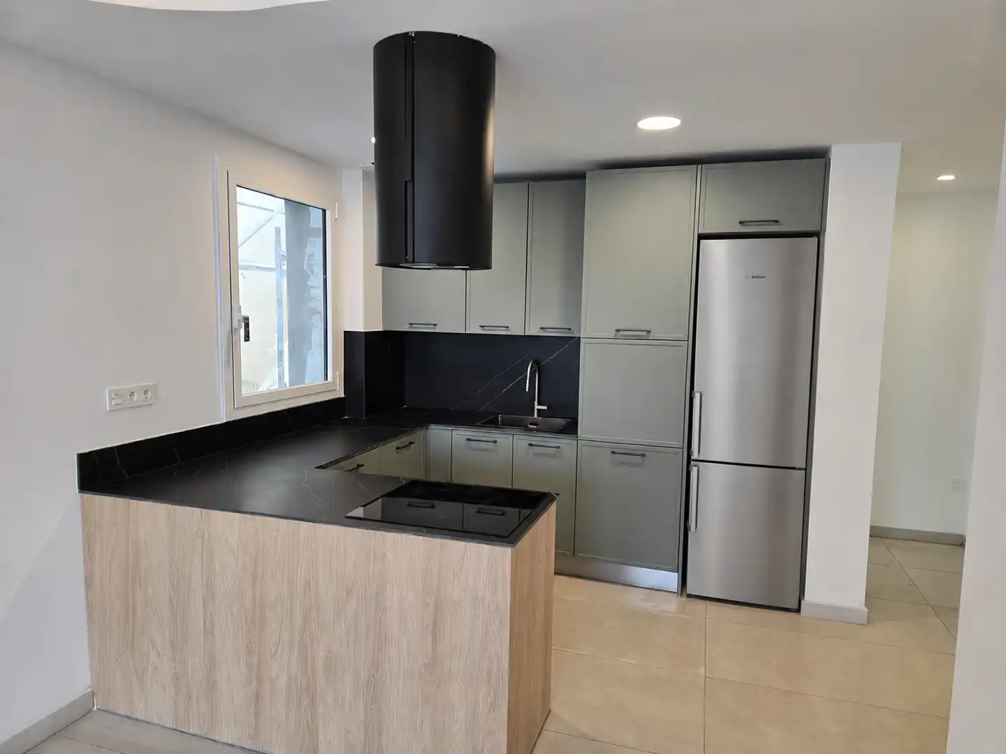 Cocina de Apartamento en venta en Vinaròs con Aire acondicionado, Terraza y Horno