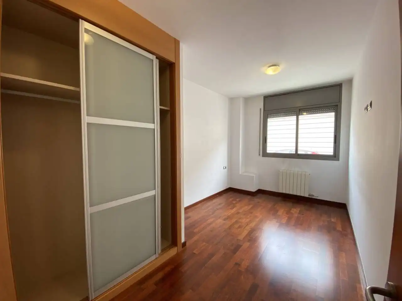 Dormitori de Pis en venda en Terrassa amb Aire condicionat, Calefacció i Parquet