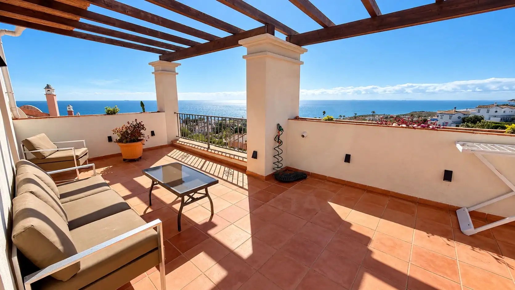 Piso con piscina en venta en La Alcaidesa, imagen 4