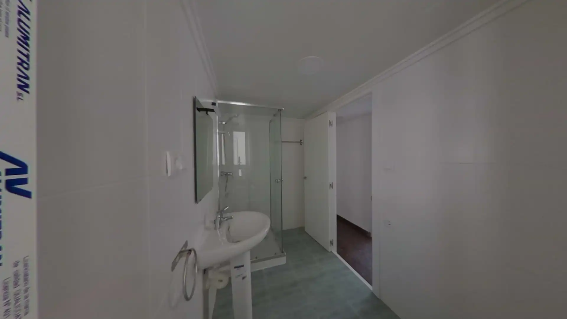 Baño de Piso en venta en Valencia con Aire acondicionado