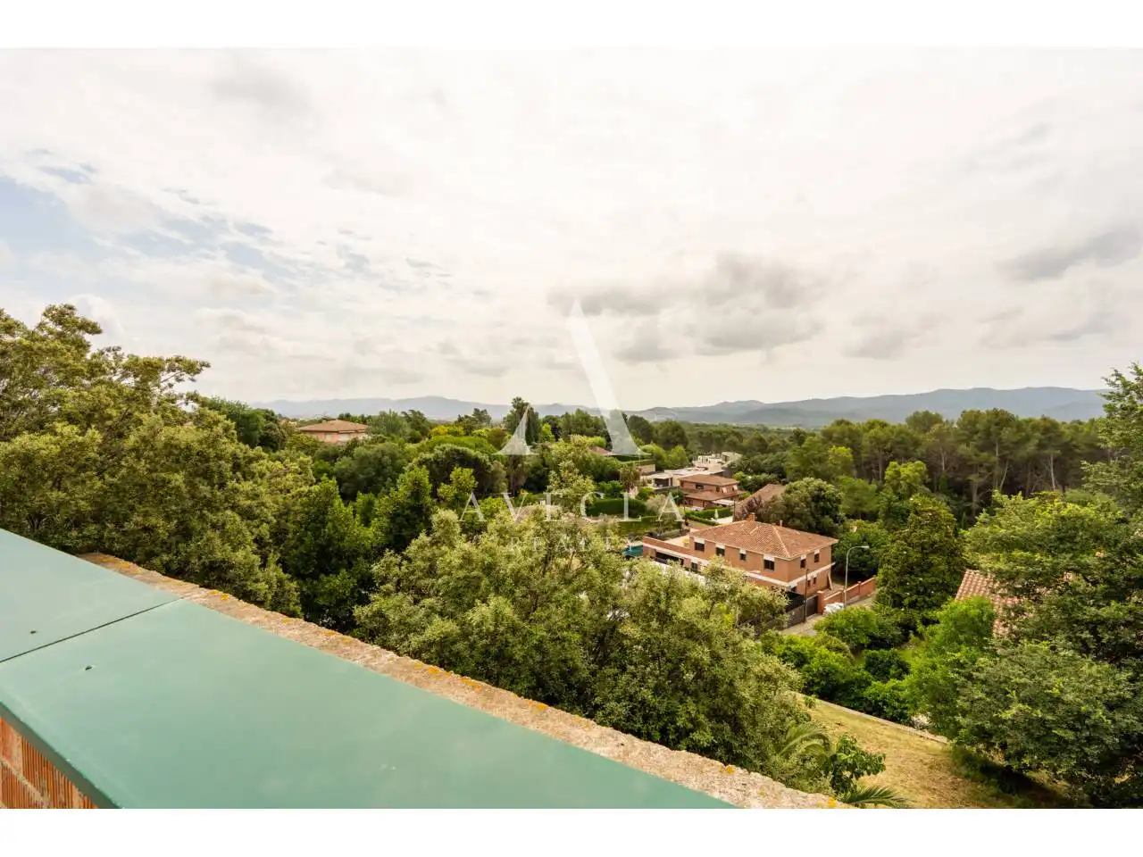 Terrasse von Haus oder Chalet zum Verkauf in Cerdanyola del Vallès mit Klimaanlage, Heizung und Privatgarten