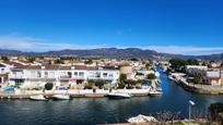 Vista exterior de Apartament en venda en Empuriabrava amb Aire condicionat, Calefacció i Terrassa