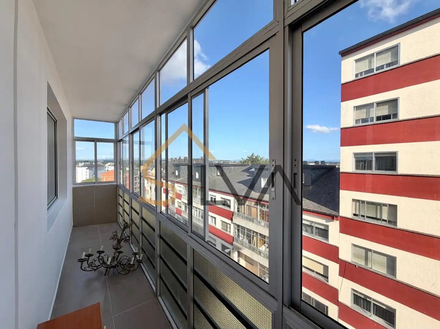 Terrassa de Pis en venda en Lugo amb Parquet, Moblat i Balcó