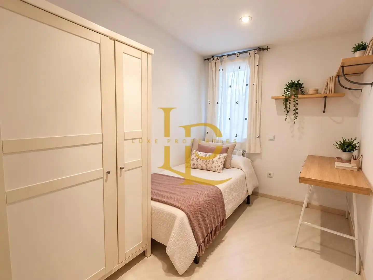 Bedroom of Flat for sale in Cerdanyola del Vallès  with Air Conditioner, Heating and Oven