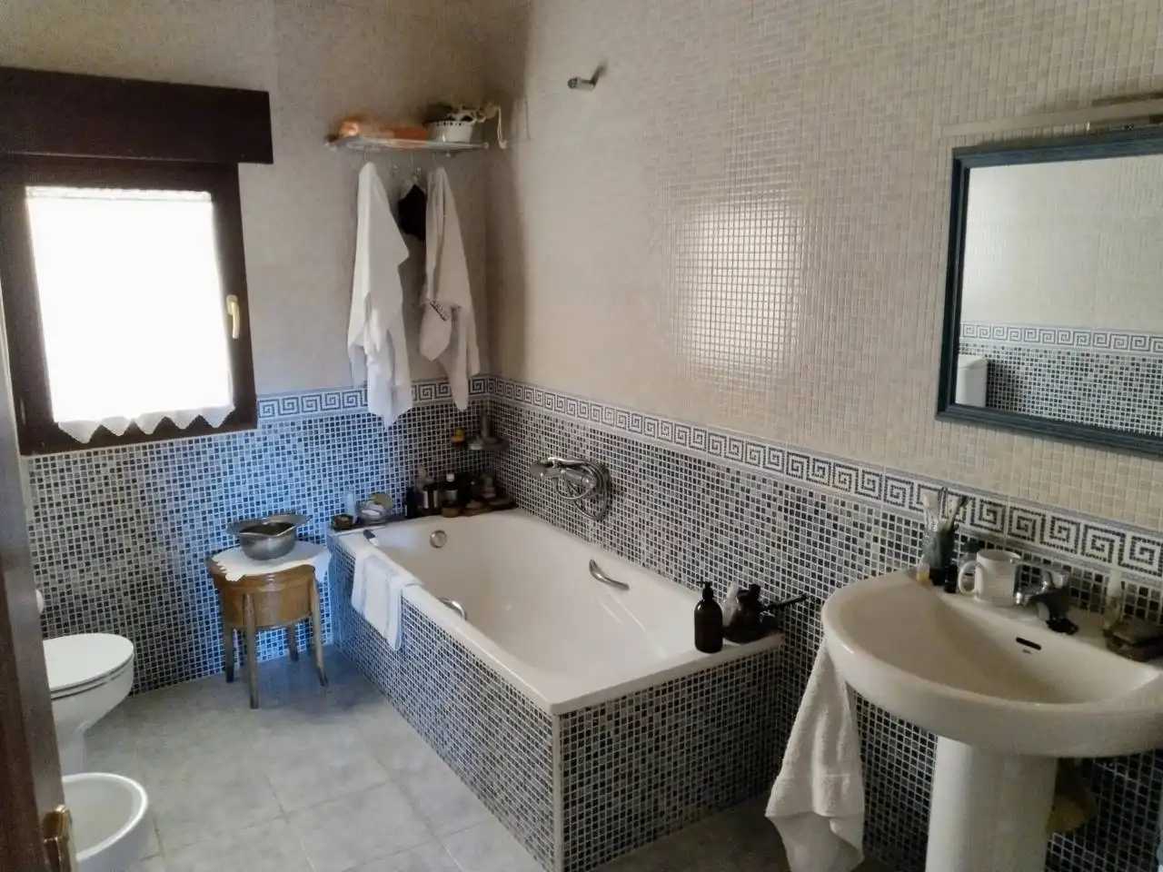 Bathroom of Houses for sale in Mazuela, Burgos