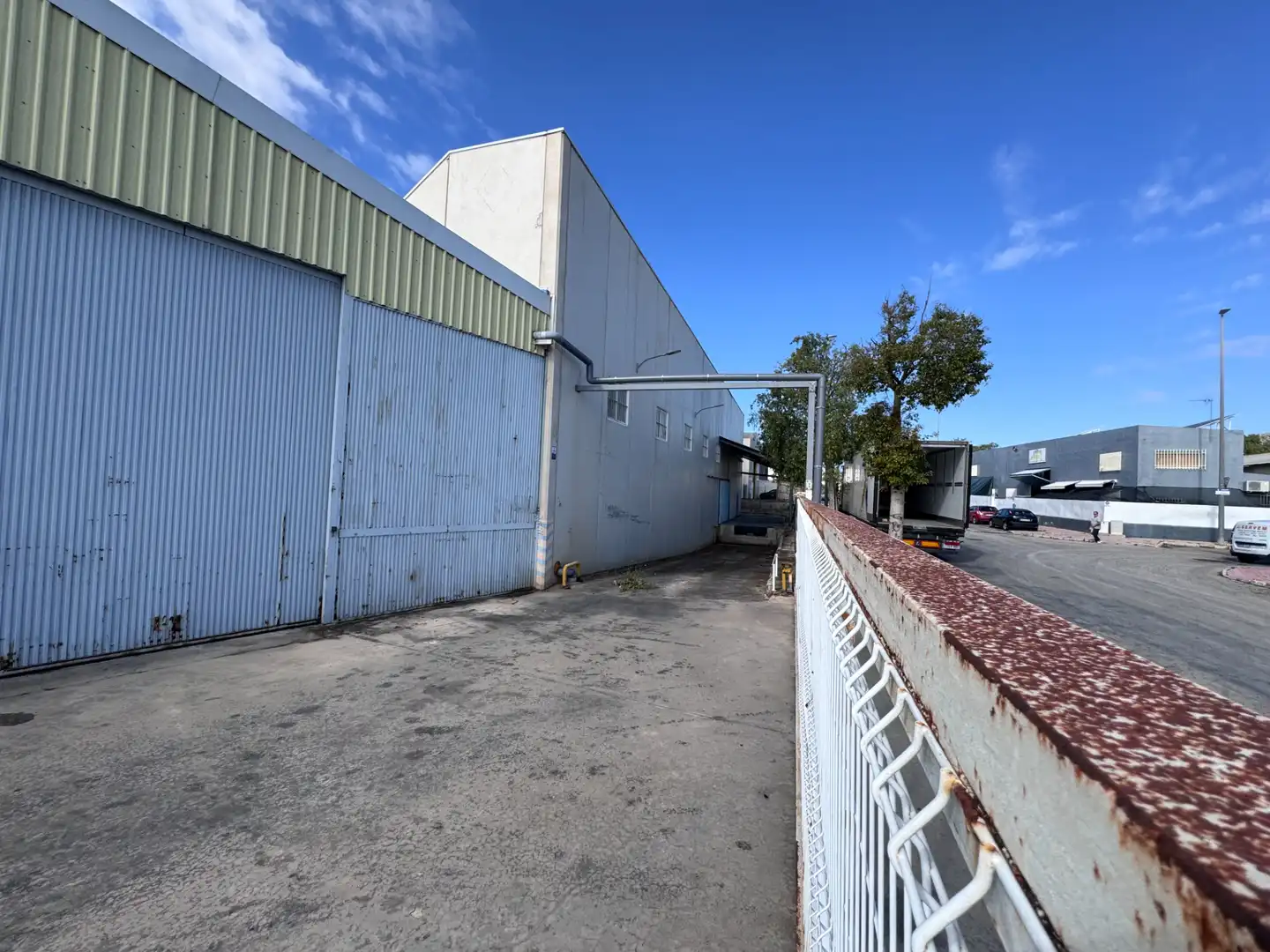 Exterior view of Industrial buildings for rent in Ceutí