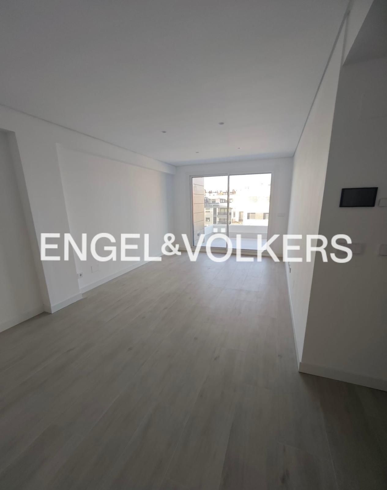 Sala d'estar de Apartament de lloguer en Pozuelo de Alarcón amb Calefacció, Parquet i Terrassa