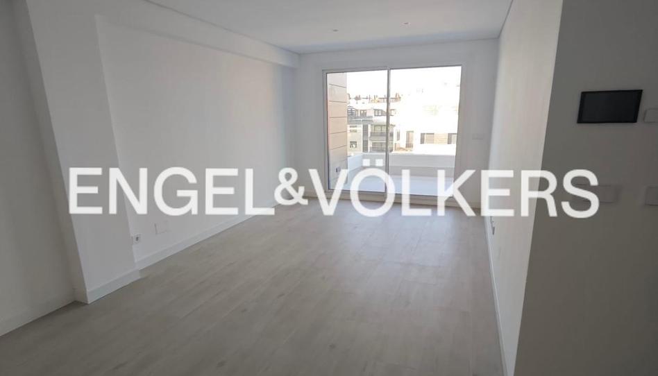 Foto 1 de Apartament de lloguer a Calle José Ribera, Prado de Somoaguas, Madrid