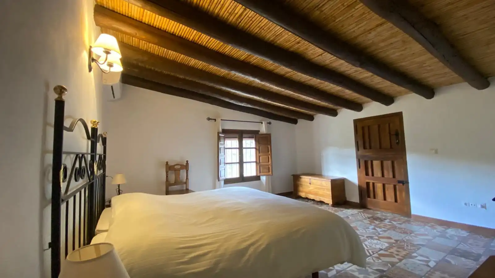 Bedroom of Houses for sale in Guaro  with Air Conditioner, Heating and Private garden