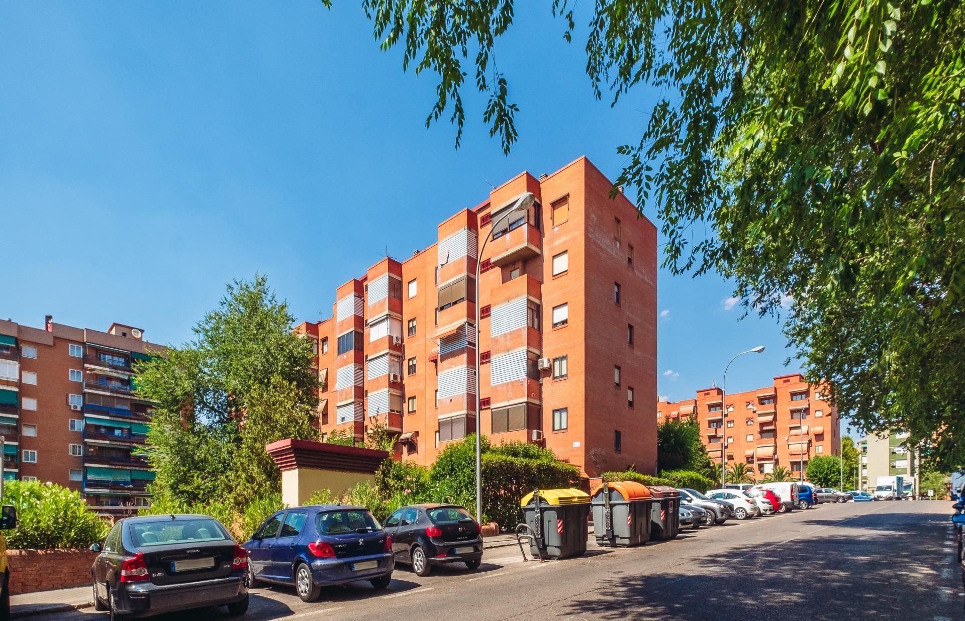 Vista exterior de Dúplex en venda en  Madrid Capital amb Aire condicionat, Calefacció i Jardí privat
