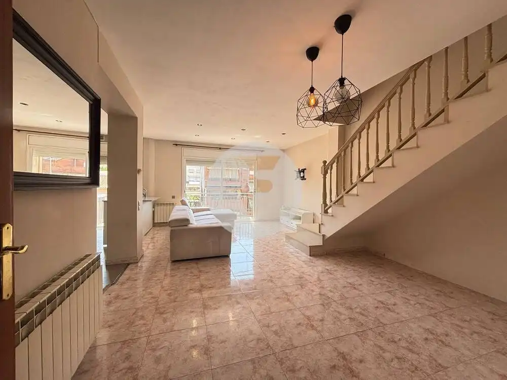 Living room of Flat for sale in Les Franqueses del Vallès  with Air Conditioner, Heating and Terrace
