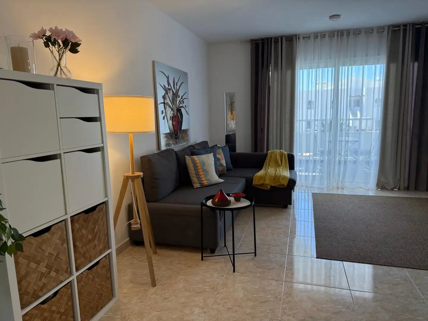 Sala de estar de Piso en venta en Teguise con Terraza y Piscina comunitaria