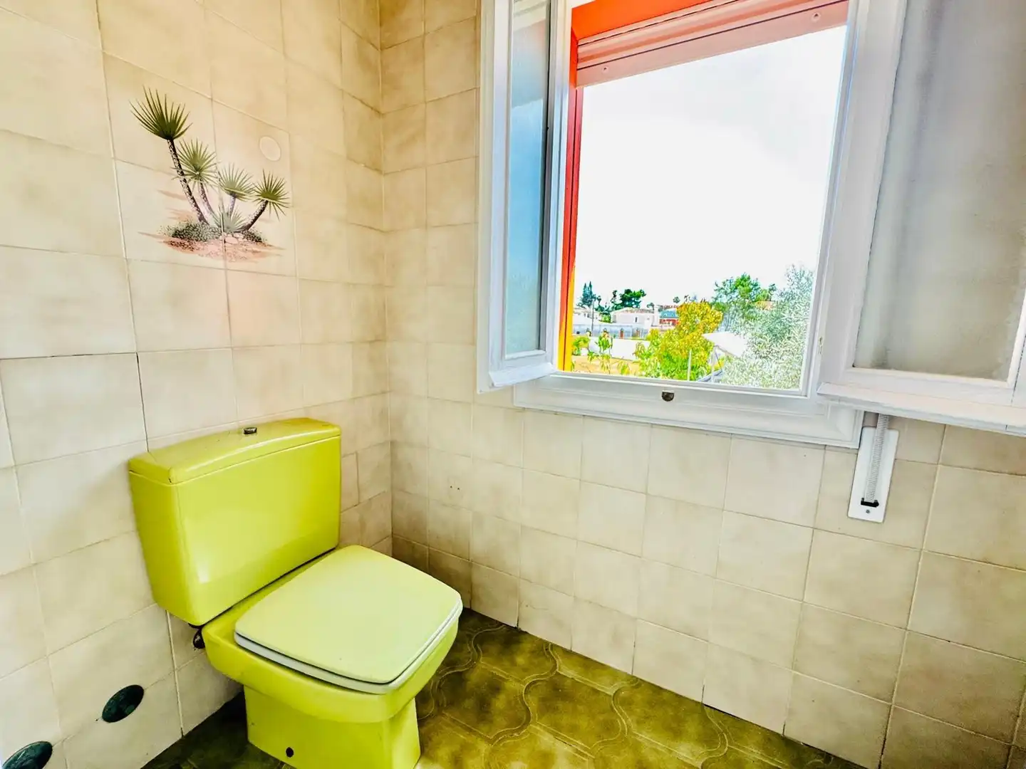 Bathroom of Houses for sale in Algeciras  with Private garden and Swimming Pool